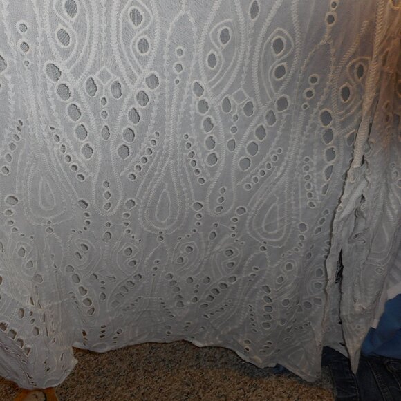 CHICO'S, women's long sleeve tunic, sz 3, color - off white, material-very thin - Picture 7 of 8